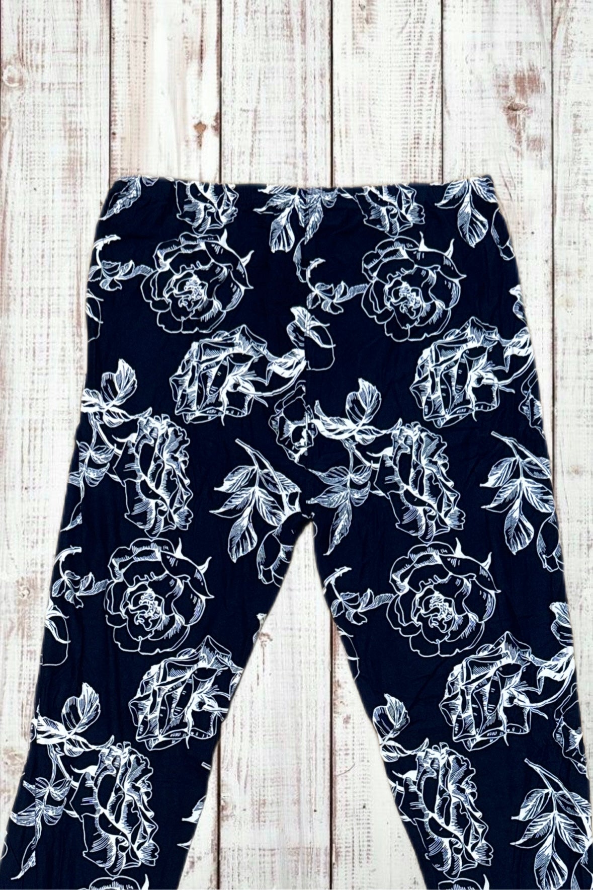 Buttery Soft Leggings - Deepest Navy & White Roses