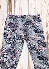 Load image into Gallery viewer, Buttery Soft Leggings - Pink &amp; Gray Floral
