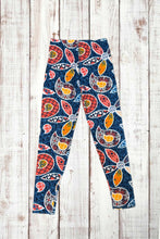 Load image into Gallery viewer, Buttery Soft Leggings - Quilted Flowers
