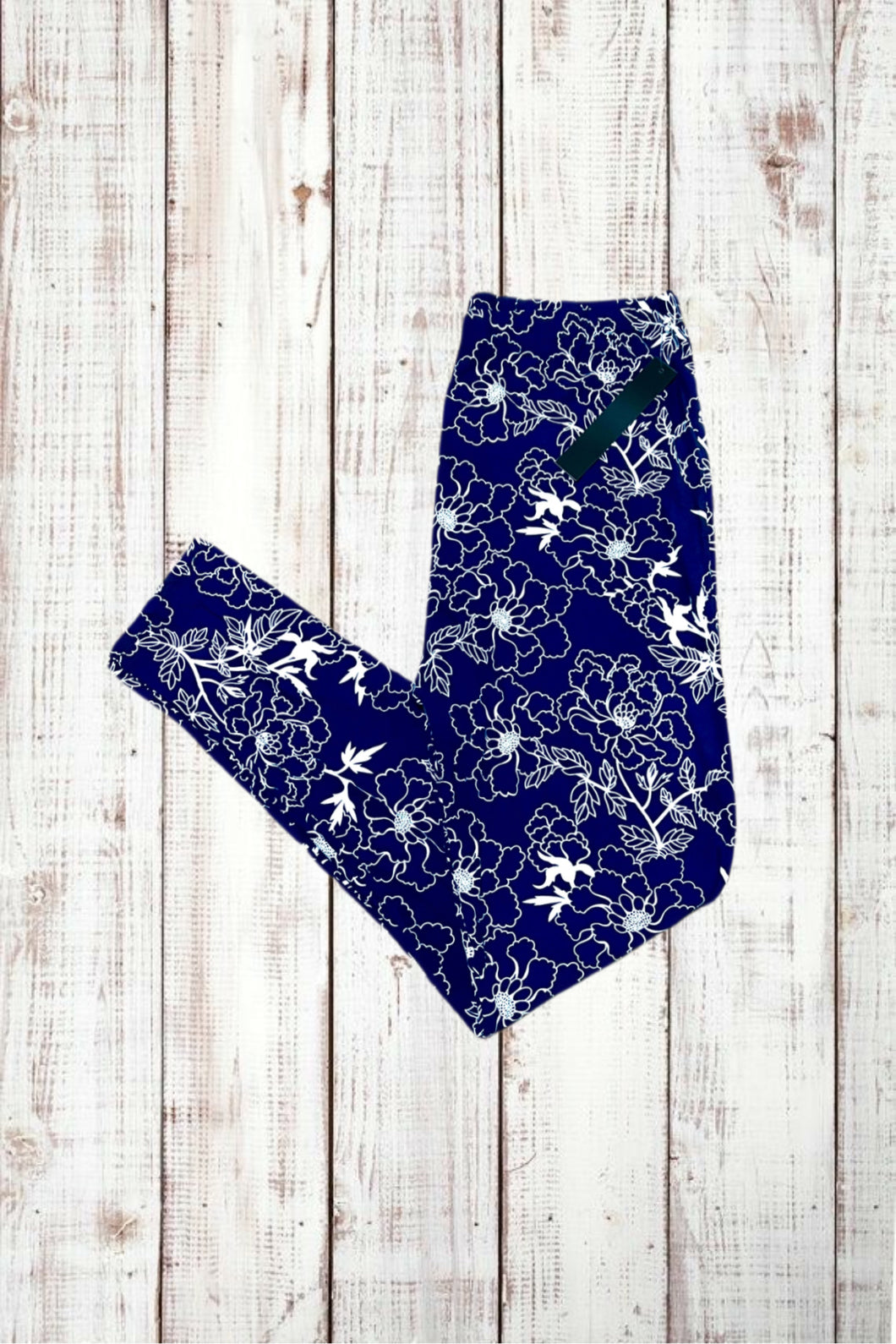 Buttery Soft Leggings - Floral Navy & White