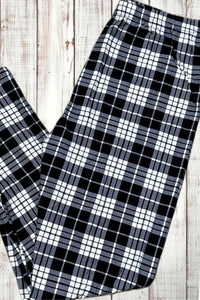 Buttery Soft Leggings - Classic Black/White Plaid