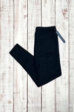 Load image into Gallery viewer, Buttery Soft Leggings - Solid Black
