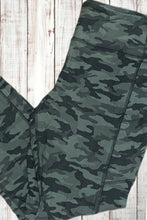 Load image into Gallery viewer, Activewear Leggings - Traditional Camo
