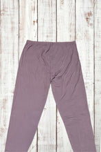 Load image into Gallery viewer, Buttery Soft Leggings - Mauve
