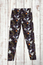 Load image into Gallery viewer, Buttery Soft Leggings - White Butterflies &amp; Flowers
