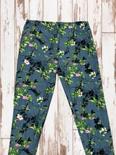 Load image into Gallery viewer, Buttery Soft Leggings - Pink &amp; Green Floral
