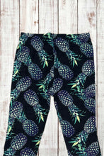 Load image into Gallery viewer, Buttery Soft Leggings - Pineapples
