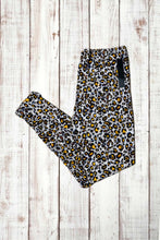 Load image into Gallery viewer, Buttery Soft Leggings - Retro Cheetah Print
