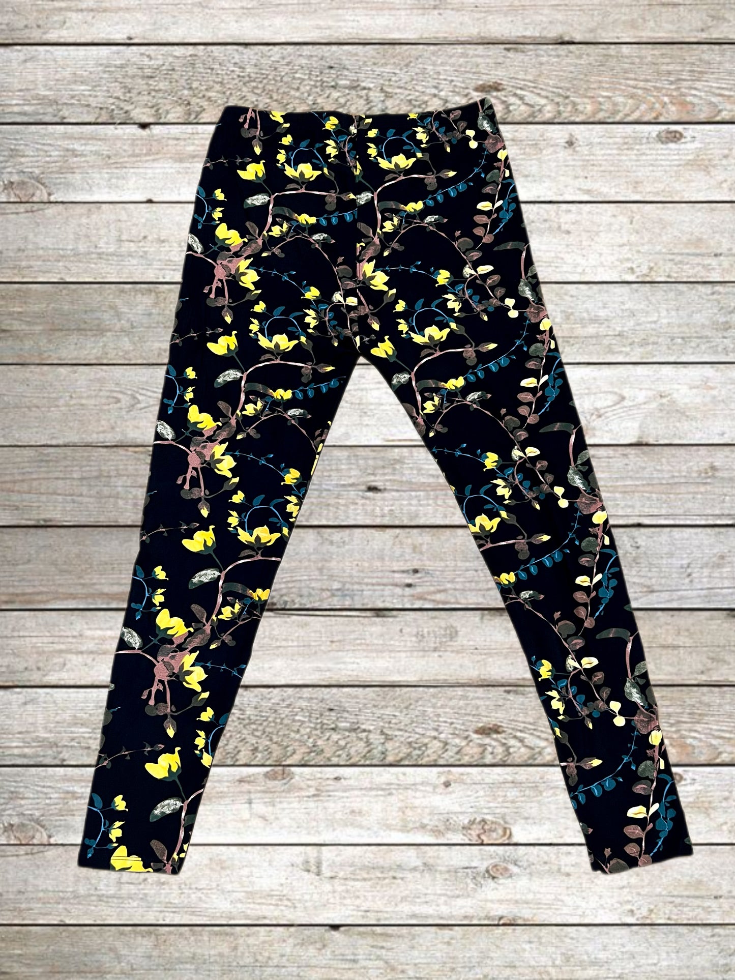 Buttery Soft Leggings - Vines & Flowers