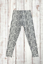 Load image into Gallery viewer, Buttery Soft Leggings - Black &amp; White Gator
