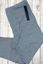 Load image into Gallery viewer, Buttery Soft Capri Leggings - Heather Gray
