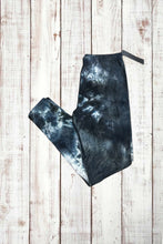 Load image into Gallery viewer, Buttery Soft Leggings - Tie Dye Navy Blue/Gray/Black
