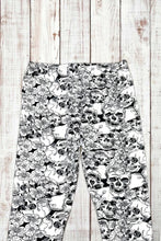 Load image into Gallery viewer, Buttery Soft Leggings - Spooky Skulls
