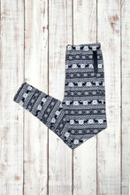 Load image into Gallery viewer, Buttery Soft Leggings - Holiday Gray Fair Isle
