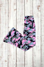 Load image into Gallery viewer, Buttery Soft Flared Leggings - Light Pink Camo
