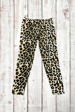 Load image into Gallery viewer, Buttery Soft Leggings - Wild Cheetah
