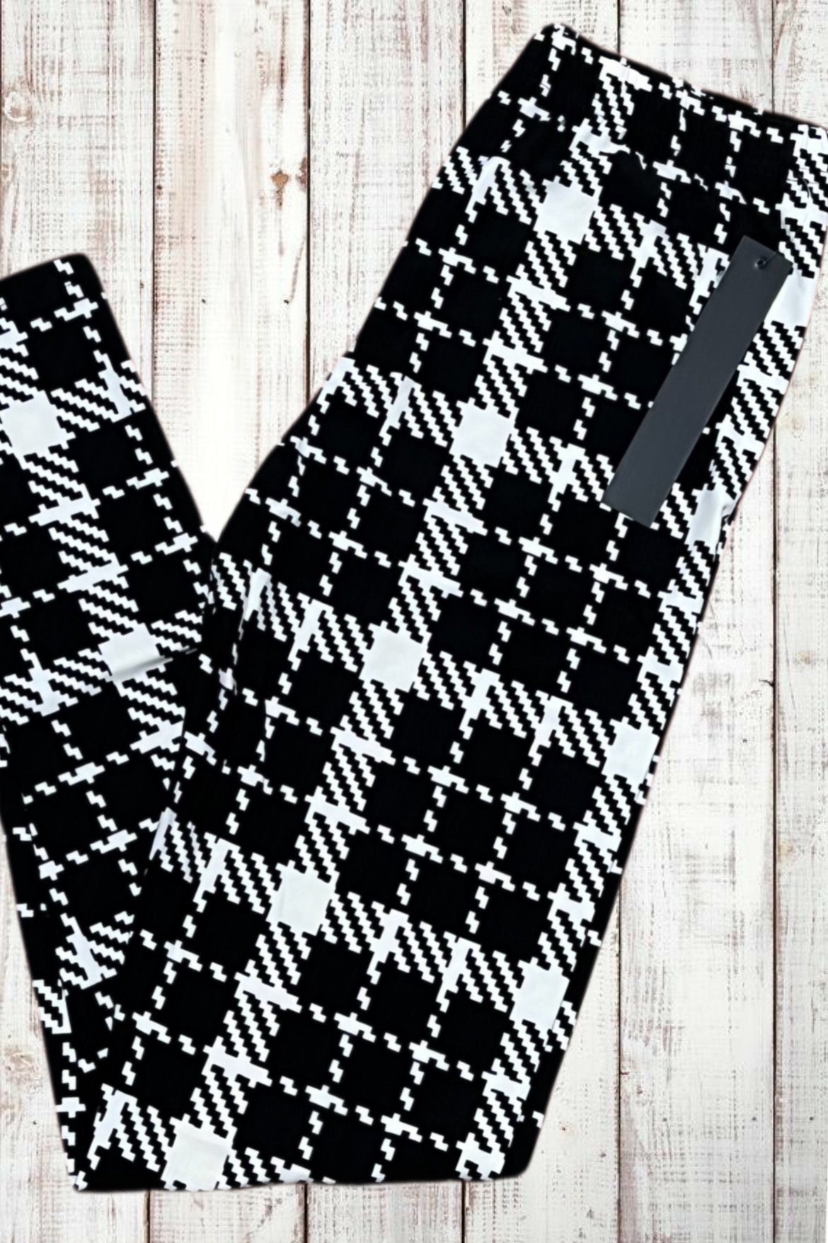 Buttery Soft Leggings - Houndstooth Plaid Black/White
