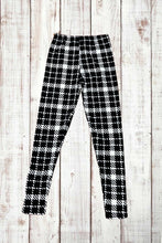 Load image into Gallery viewer, Buttery Soft Leggings - Houndstooth Plaid Black/White
