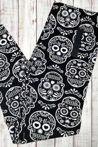 Buttery Soft Leggings - Classic Sugar Skulls