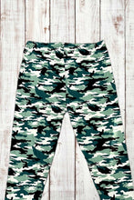 Load image into Gallery viewer, Buttery Soft Leggings - Camo Green/Cream/Black
