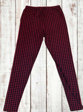 Load image into Gallery viewer, Buttery Soft Leggings - Houndstooth Red/Black
