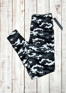 Buttery Soft Leggings - Digi Camo Black/White/Gray