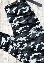 Load image into Gallery viewer, Buttery Soft Leggings - Digi Camo Black/White/Gray
